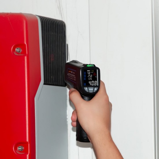 PCE-675-ICA Multifunkcionális infravörös hőmérő kalibrálva