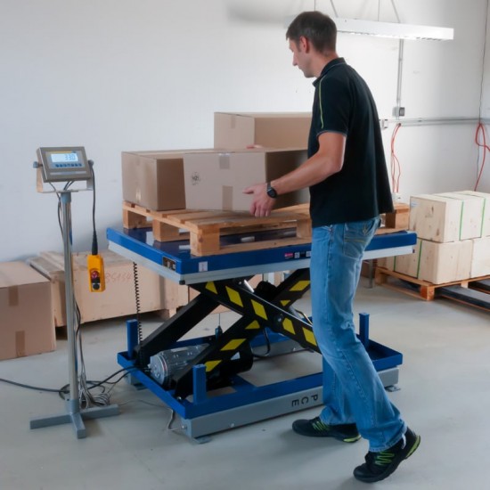 PCE-HLTS 2T-ICA Hidraulikus emelőasztalmérleg kalibrálva