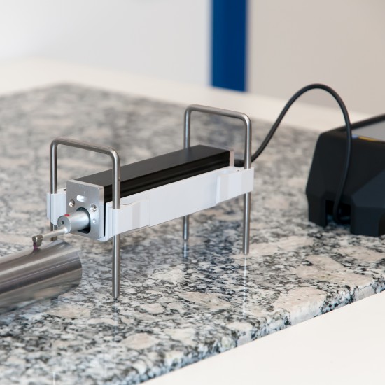 PCE-RT 2300-ICA PCE-RT 2300 külso szondával ellátott érdességméro készülék, ISO kalibrációs tanúsítvánnyal