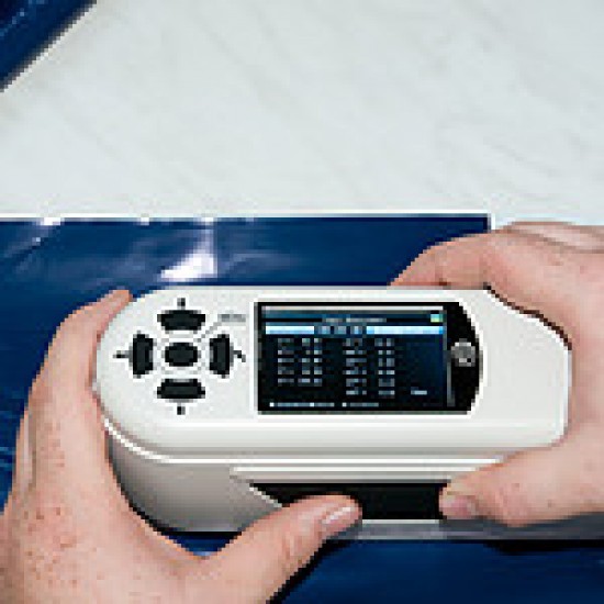 PCE-CSM 7 Színmérő készülék